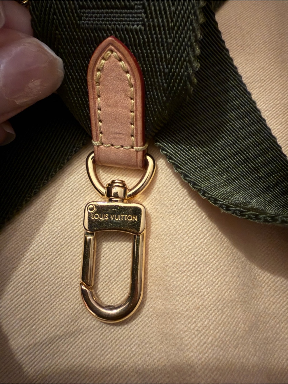 Louis Vuitton Brown Monogram Multi-Pouch Crossbody with Coin Pouch - Picture 13 of 16